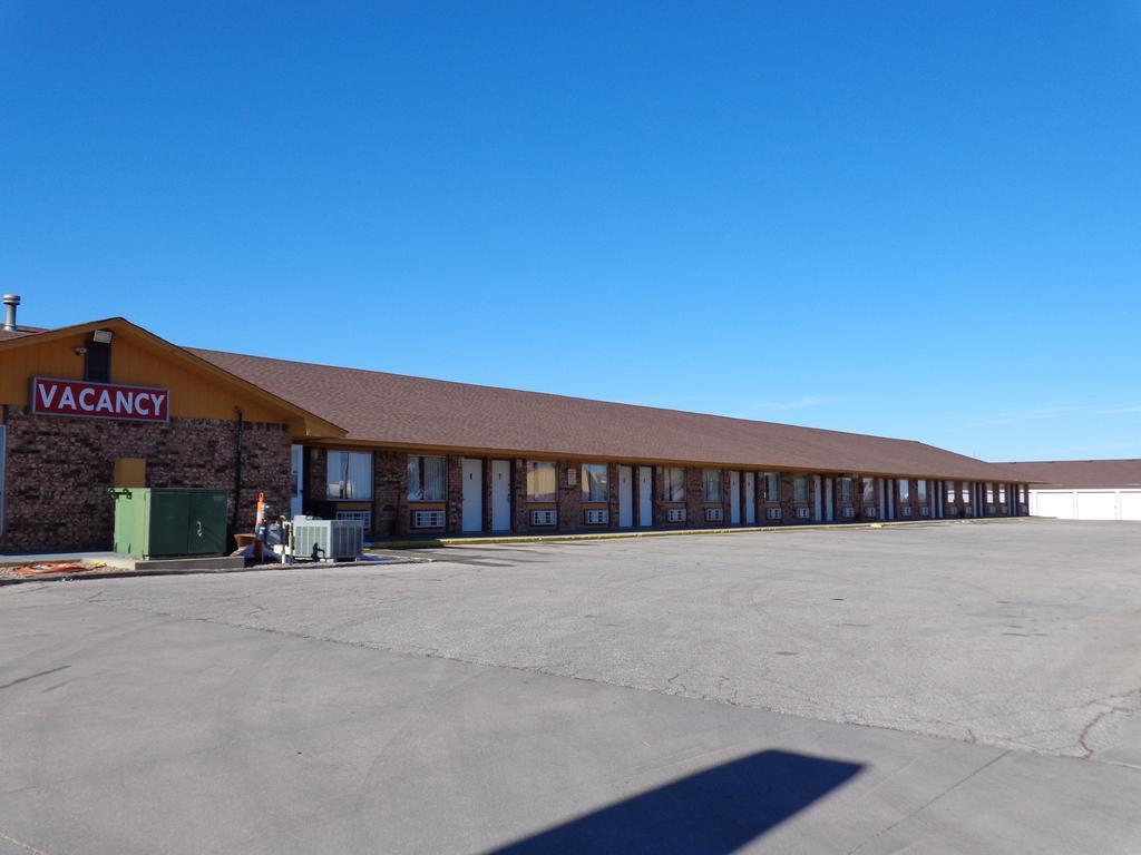 National 9 Inn ガーデンシティ エクステリア 写真